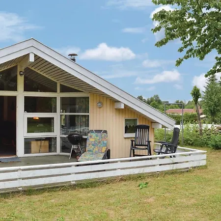 Holiday Skovduevej X * Dronningmølle